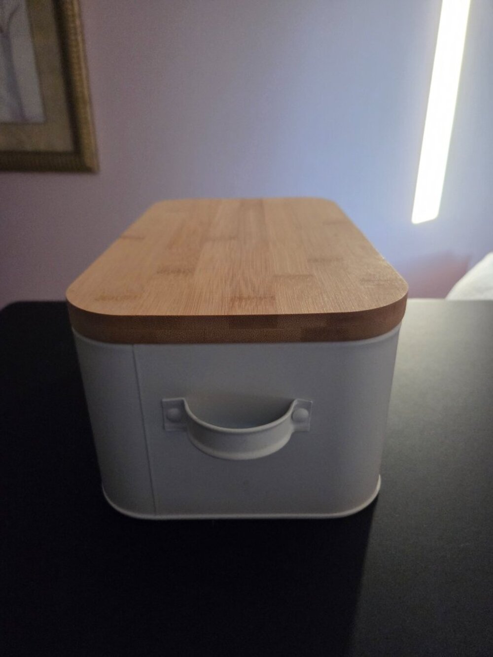 Bread box - Picture 2 of 6